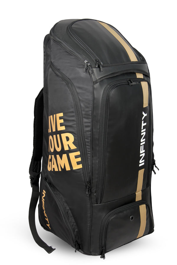 Signature Wheelie Duffle Bag Black